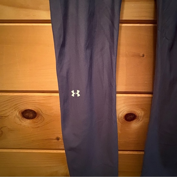 Under Armour Black and White Leggings High Waist Athletic Fit - Picture 3 of 11